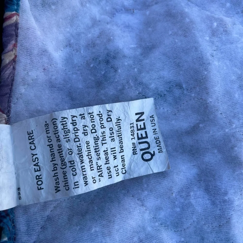 Vtg Oxford Drapery Company cabbage rose cottage core quilt Queen Made USA